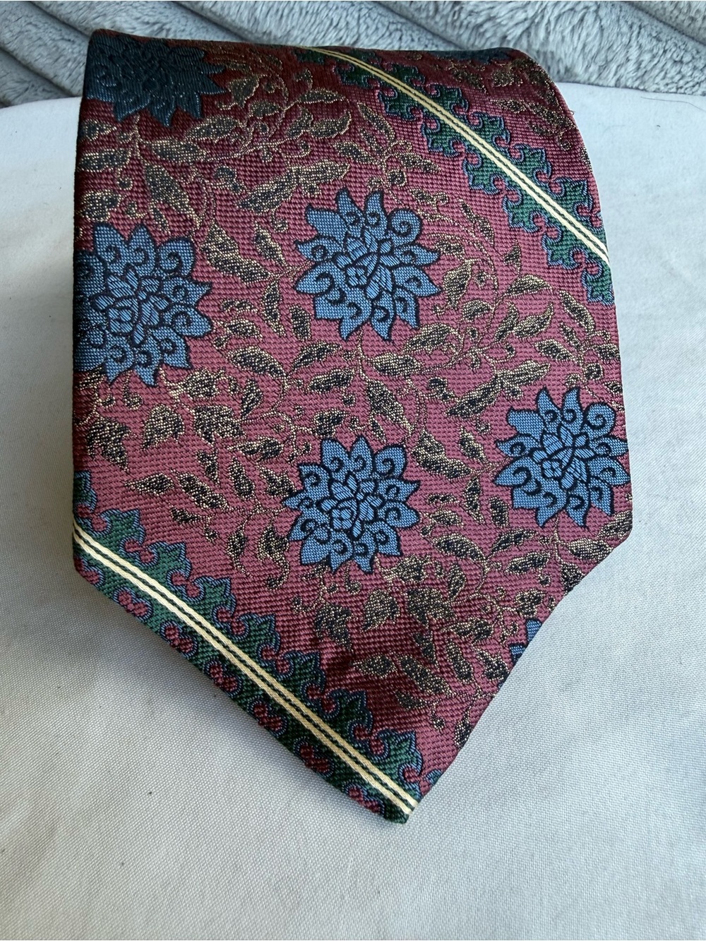 Vintage Aquascutum London All Silk Brocade Burgundy Floral Tie 3.75â 56â